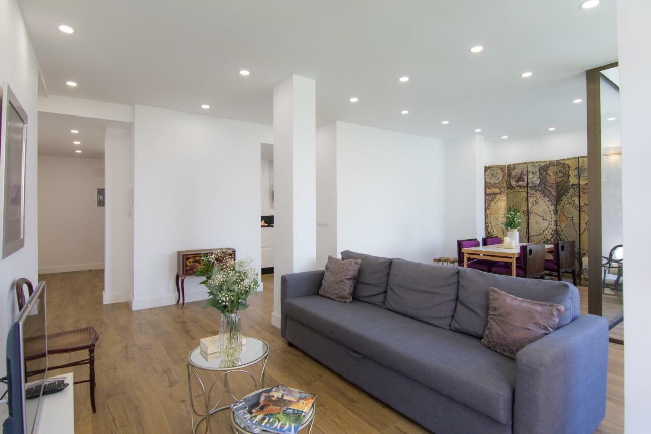 Homeforguest Stylish And Modern Apartment Overlooking Las Canteras Las Palmas de Gran Canaria Bagian luar foto