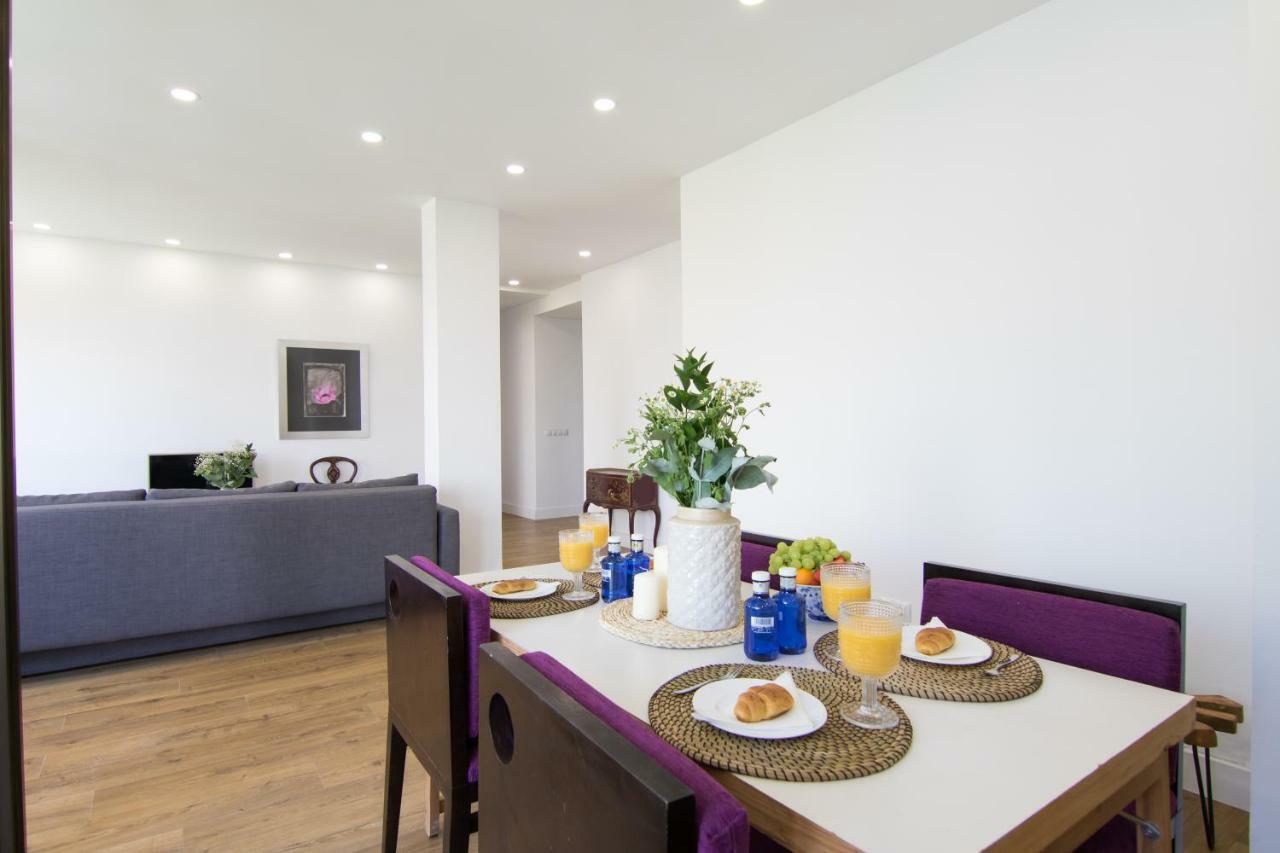 Homeforguest Stylish And Modern Apartment Overlooking Las Canteras Las Palmas de Gran Canaria Bagian luar foto