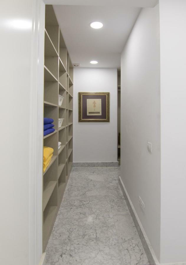 Homeforguest Stylish And Modern Apartment Overlooking Las Canteras Las Palmas de Gran Canaria Bagian luar foto