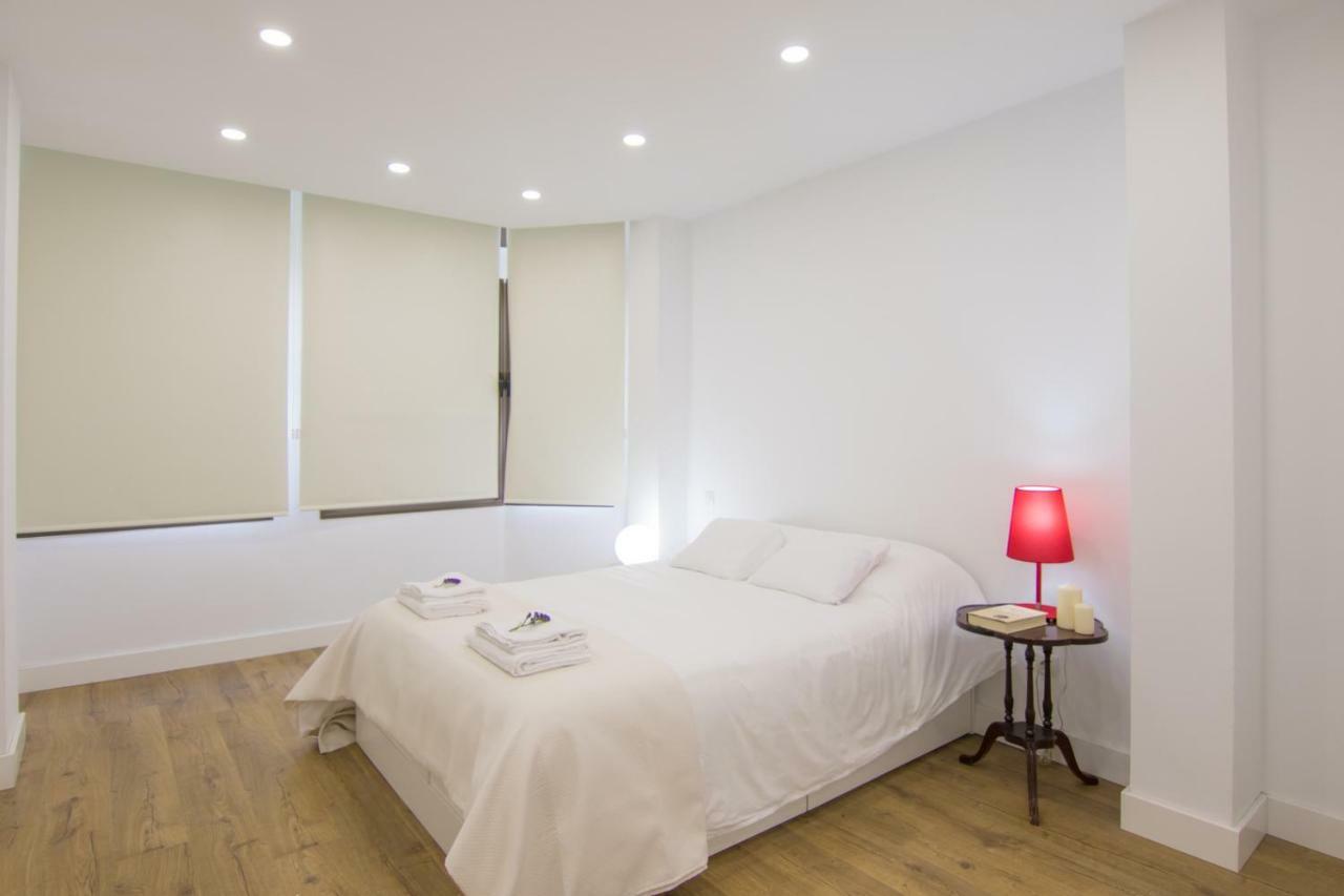Homeforguest Stylish And Modern Apartment Overlooking Las Canteras Las Palmas de Gran Canaria Bagian luar foto